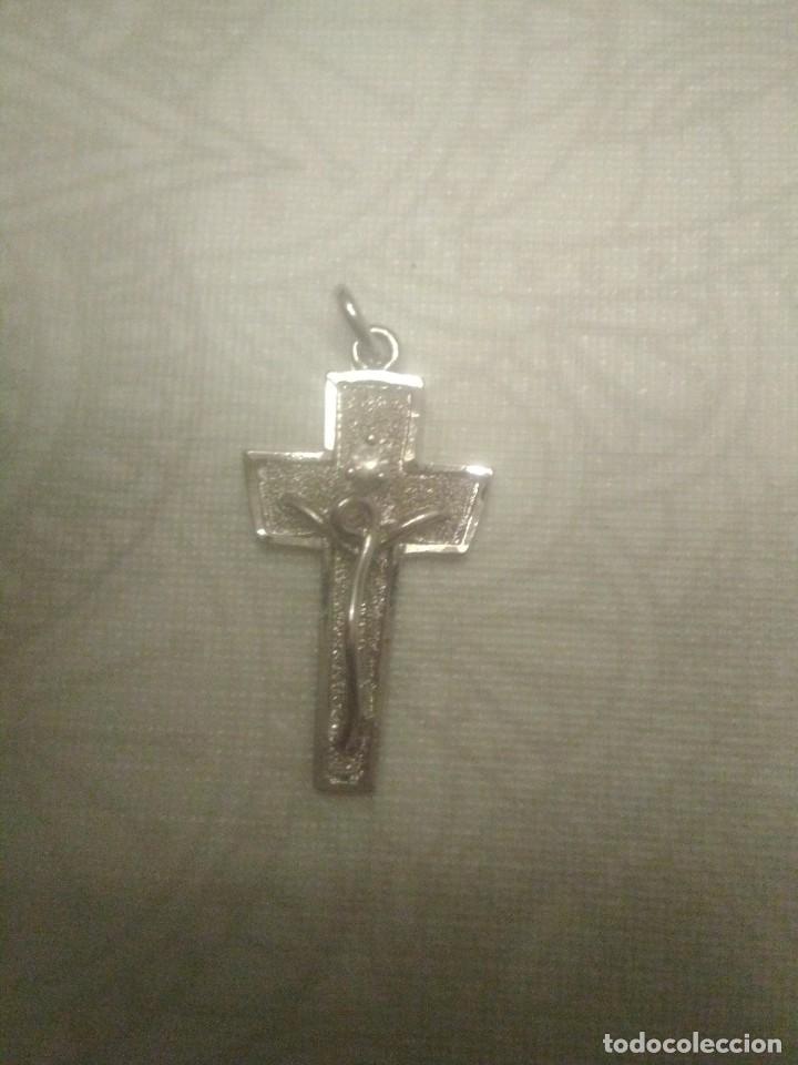Joyeria: Cruz de Plata con piedra y Santo. - Foto 1