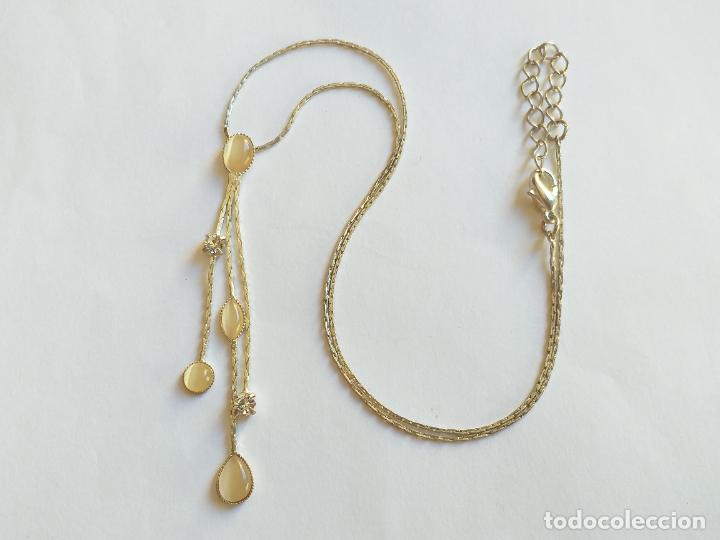 Joyeria: Cadena plateada con colgante. - Foto 3