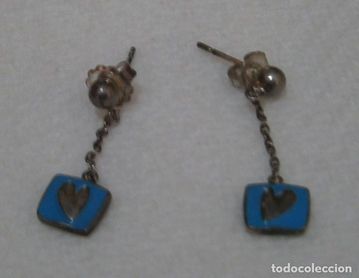 Joyeria: pendientes largos plateados corazon con esmalte - Foto 1