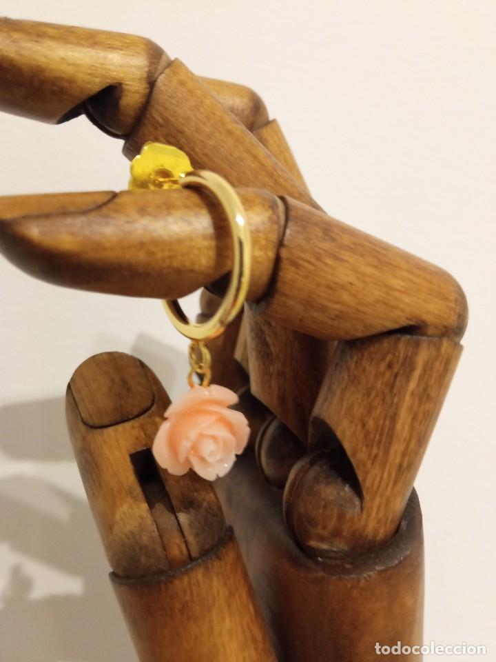 Joyeria: Pendiente de rosa de coral sint&eacute;tico - Foto 1