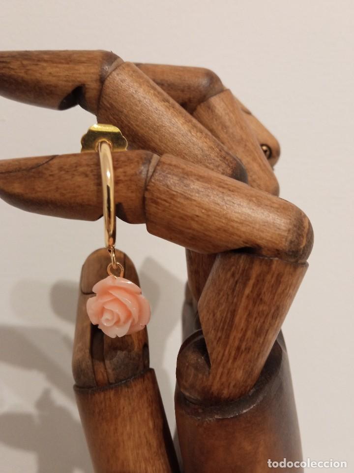 Joyeria: Pendiente de rosa de coral sint&eacute;tico - Foto 3