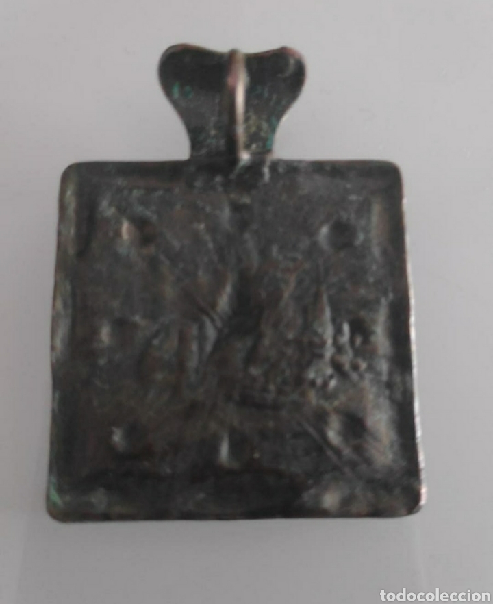Joyeria: Antiguo colgante de metal - Foto 2