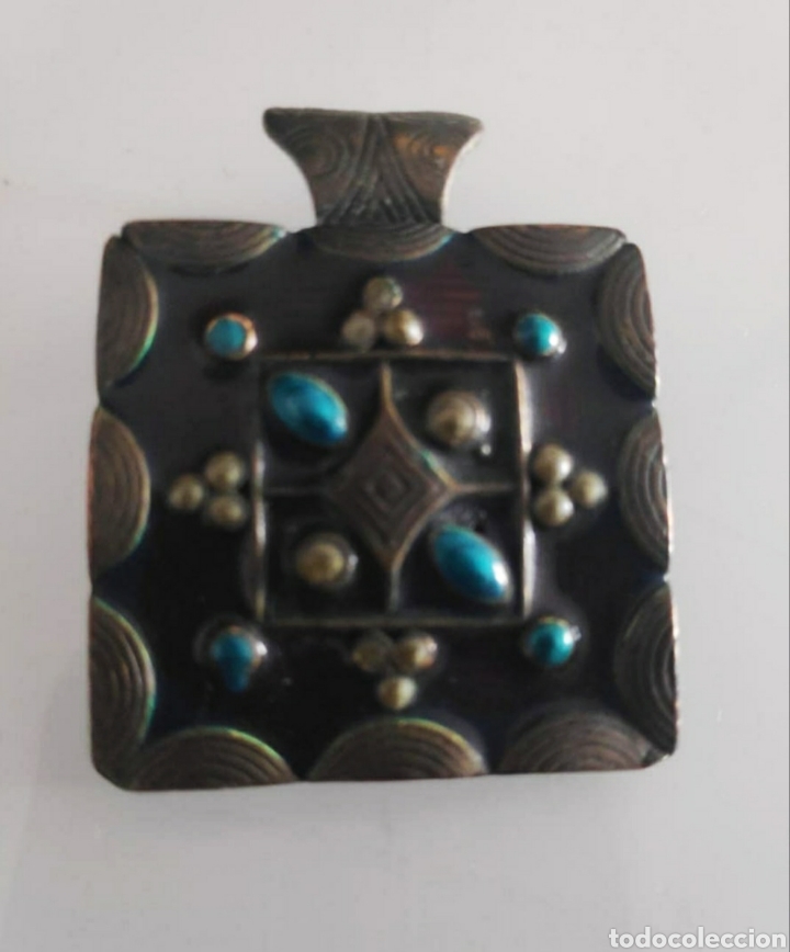 Joyeria: Antiguo colgante de metal - Foto 1