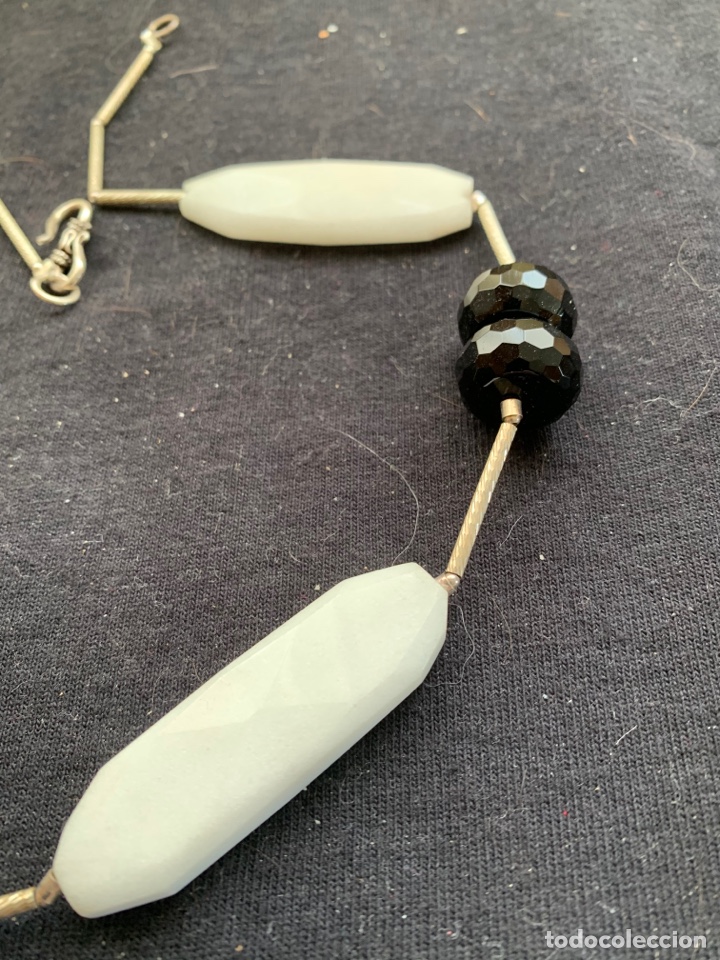 Joyeria: Collar blanco y negro plata y pendientes a juego - Foto 4