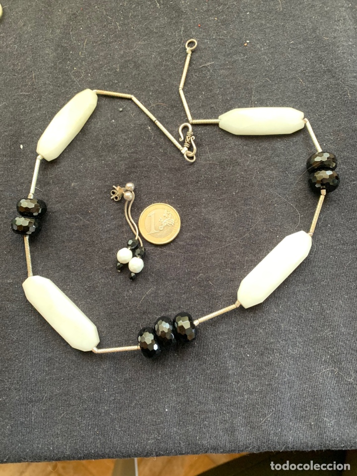 Joyeria: Collar blanco y negro plata y pendientes a juego - Foto 1