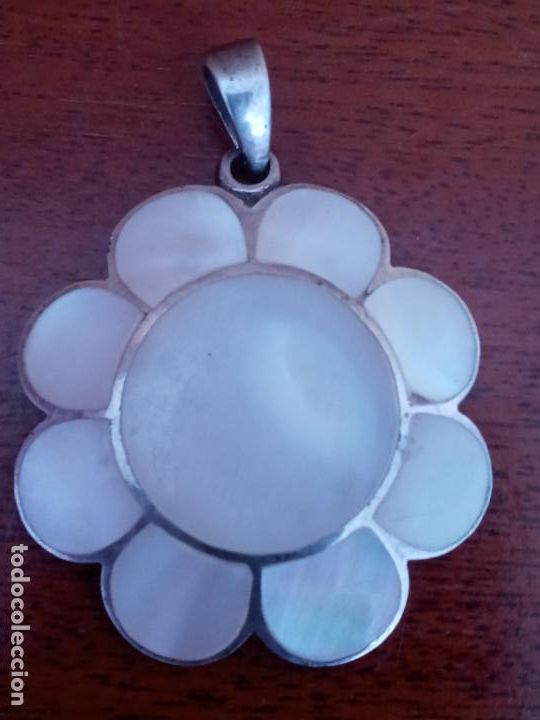 Joyeria: Colgante flor de nacar y plata - Foto 1
