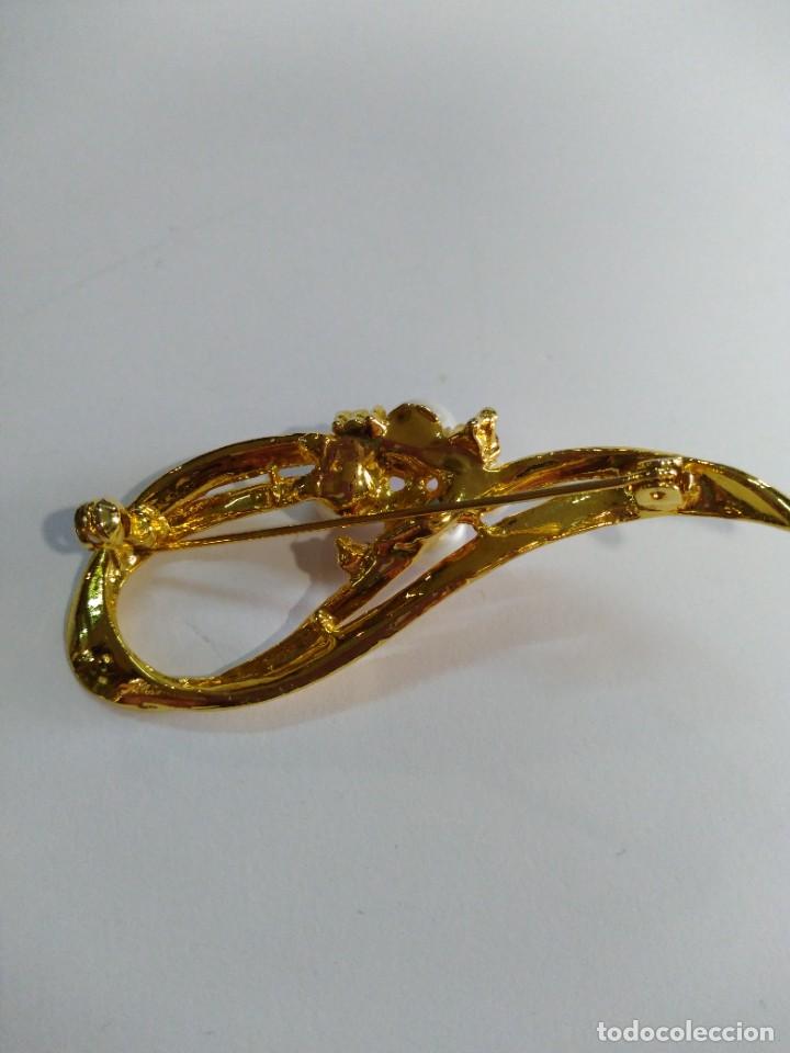 Joyeria: Broche vintage dorado de calidad. REF-0580 - Foto 2