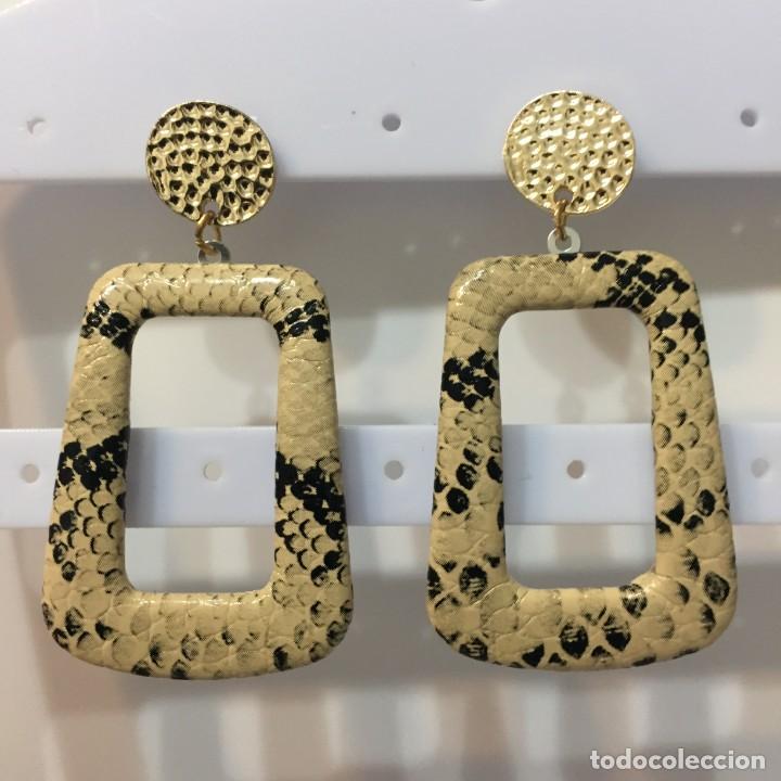 Joyeria: Pendientes de bisuter&iacute;a, animal print. Nuevos, sin usar.