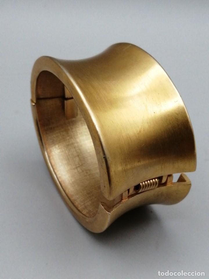 Joyeria: Pulsera Brazalete metal dorado - Foto 3