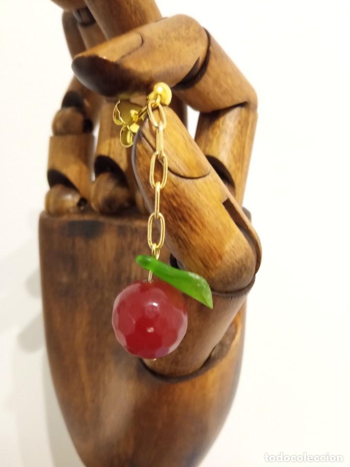 Joyeria: Pendientes de &aacute;gata roja y hoja - Foto 1