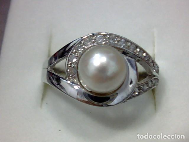 Joyeria: Anillo oro blanco 18 kts con perla - Foto 1