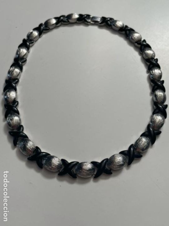 Joyeria: Gargantilla plateada con esmalte negro. - Foto 1