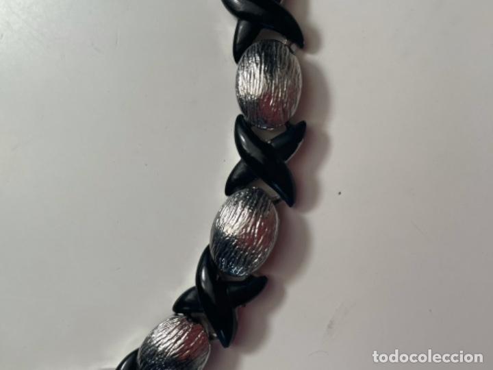 Joyeria: Gargantilla plateada con esmalte negro. - Foto 2