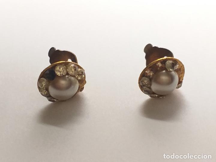 Joyeria: Pendientes de clips. Forma de flor. 1,5 cm de di&aacute;metro - Foto 3