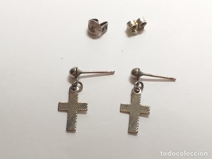 Joyeria: Pendientes. Forma de Cruz. Plateado. 1,5 cm de largo - Foto 6