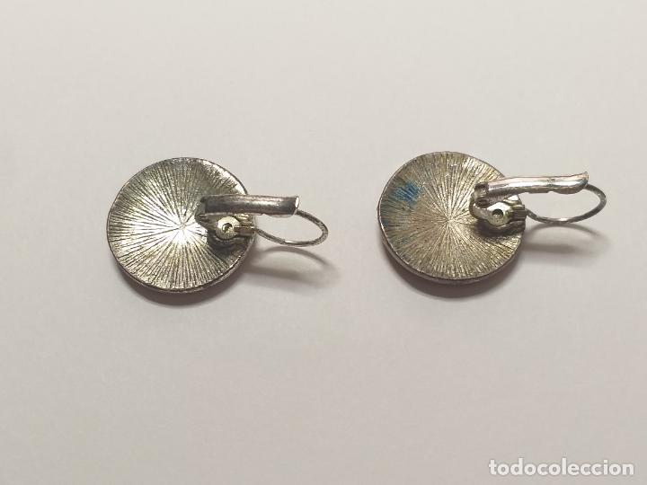 Joyeria: Pendientes. Redondos. Plateados, naranja y rojo. - Foto 2