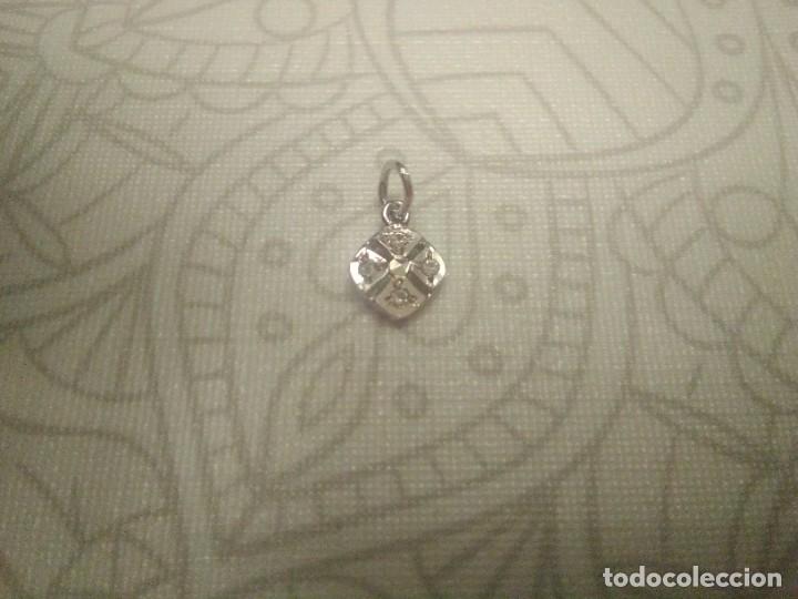 Joyeria: Colgante de Plata con formas de cruz. - Foto 1