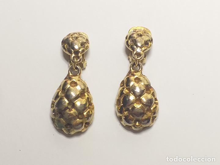 Joyeria: Pendientes antiguos. Cierre clips. Dorados - Foto 1