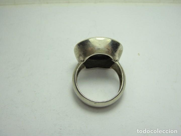 Joyeria: Anillo de Plata de Ley con Lapisl&aacute;zuli &middot; Talla 19 mm - Foto 4