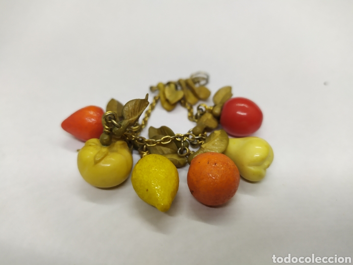 Joyeria: Original broche de frutas de baquelita. - Foto 4
