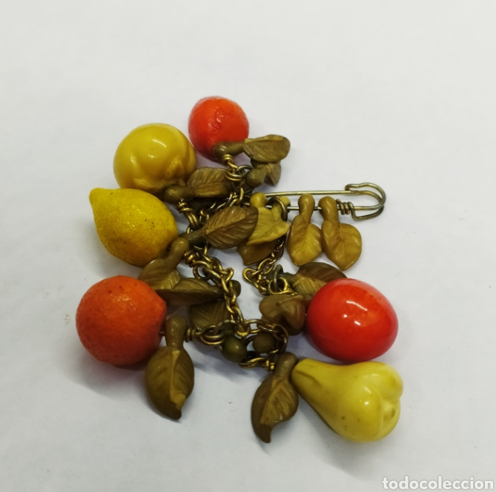 Joyeria: Original broche de frutas de baquelita. - Foto 1