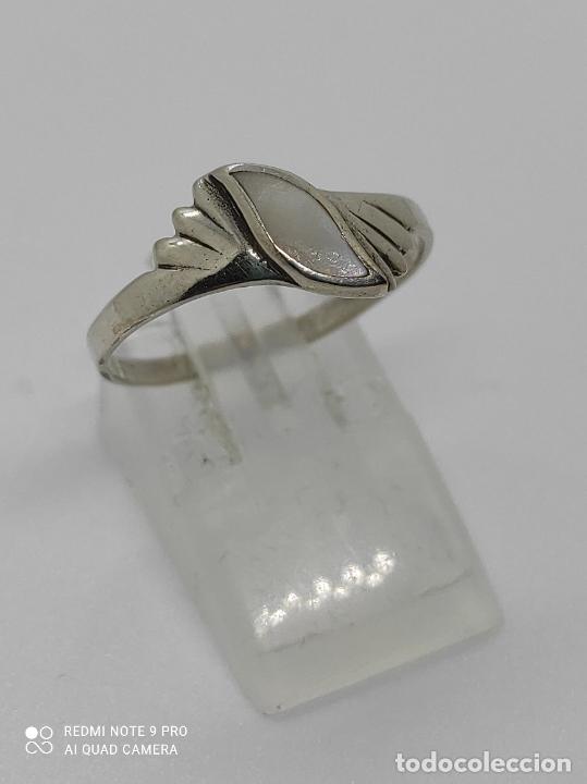 Joyeria: Bonito antiguo anillo en plata de ley con n&aacute;car natural. - Foto 3