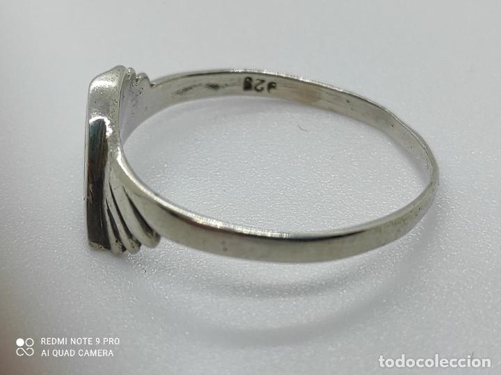 Joyeria: Bonito antiguo anillo en plata de ley con n&aacute;car natural. - Foto 4