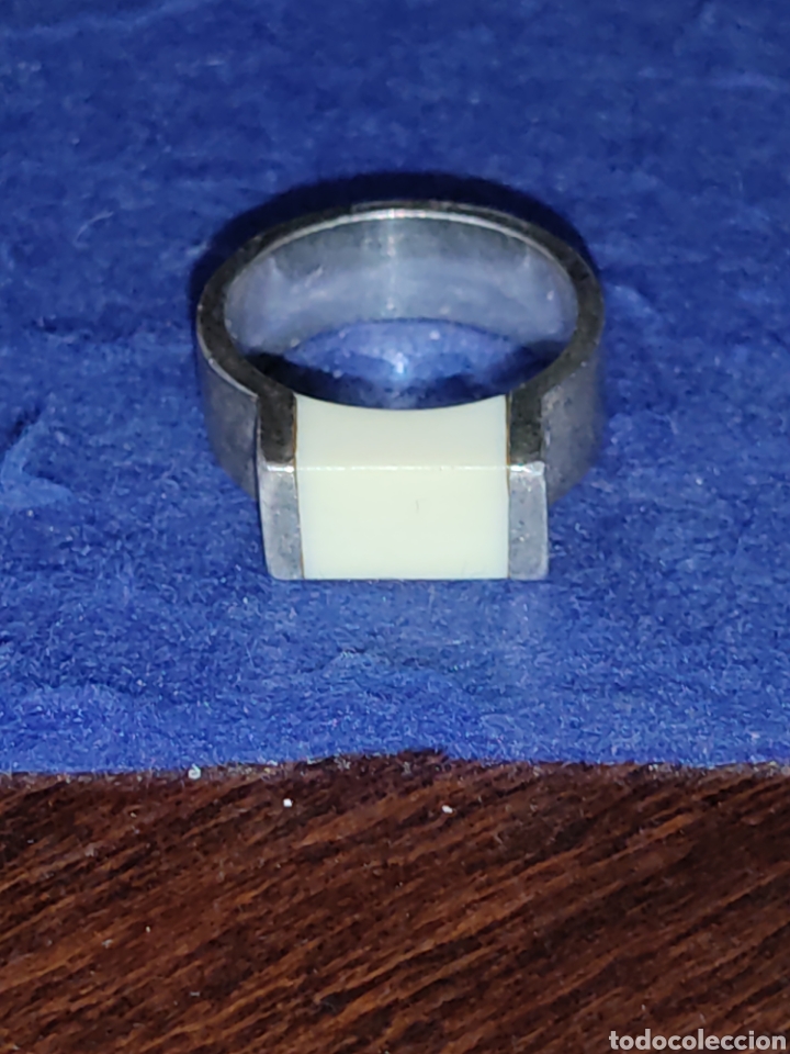 Joyeria: Anillo antiguo de plata contrastada y hueso. - Foto 2