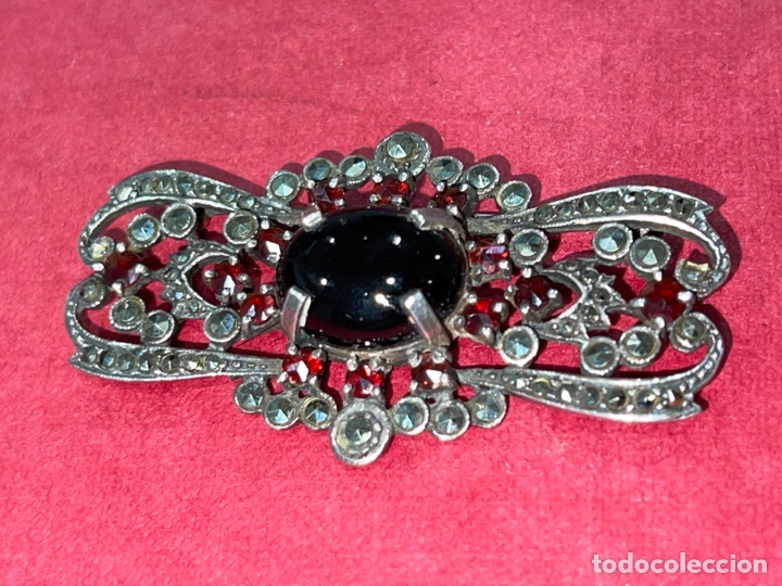 Joyeria: Bell&iacute;simo broche antiguo en plata de Ley, marquesitas y granates - Foto 3