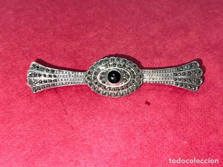 Joyeria: Bonito broche antiguo en plata de Ley y marquesitas - Foto 1