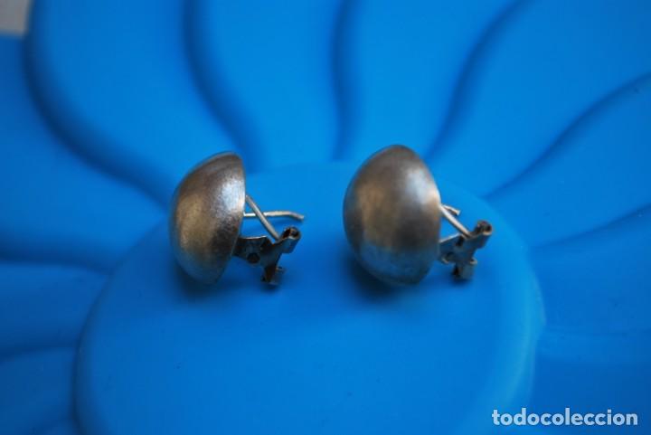 Jewelry: CLASICOS Y ELEGANTES PENDIENTES DE BOLA, REALIZADOS EN PLATA DE LEY.
