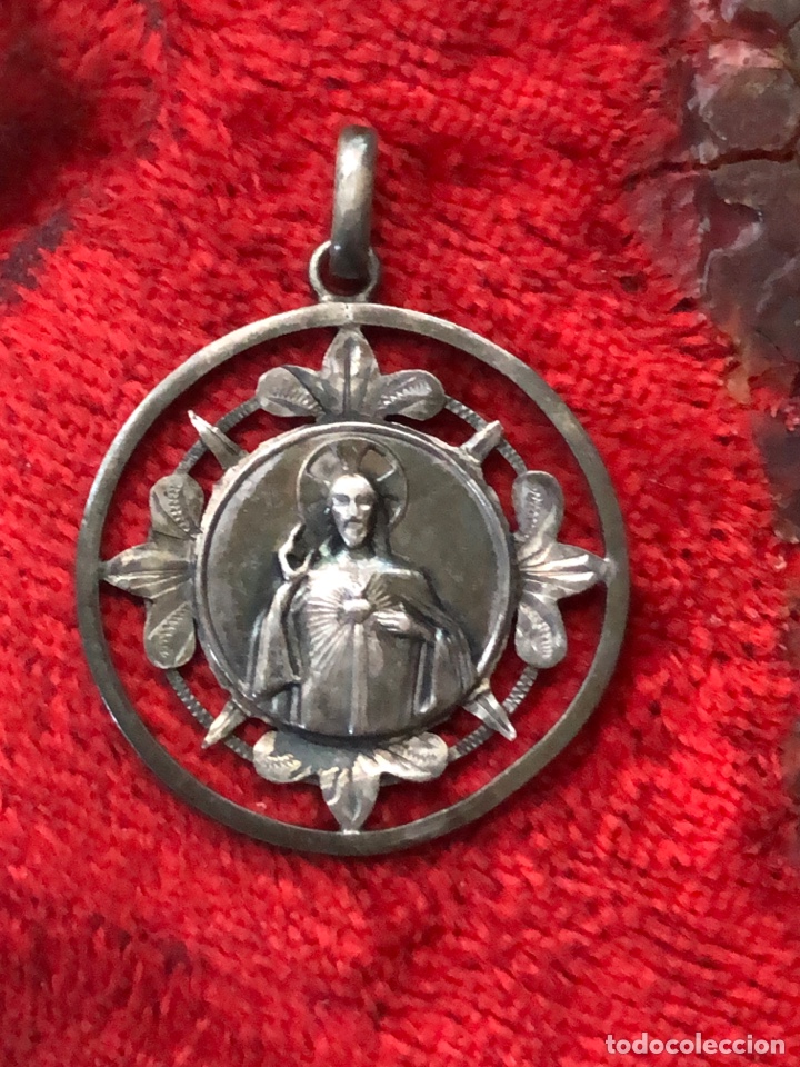 Joyeria: ANTIGUA MEDALLA DEL CORAZ&Oacute;N DE JES&Uacute;S - Foto 1