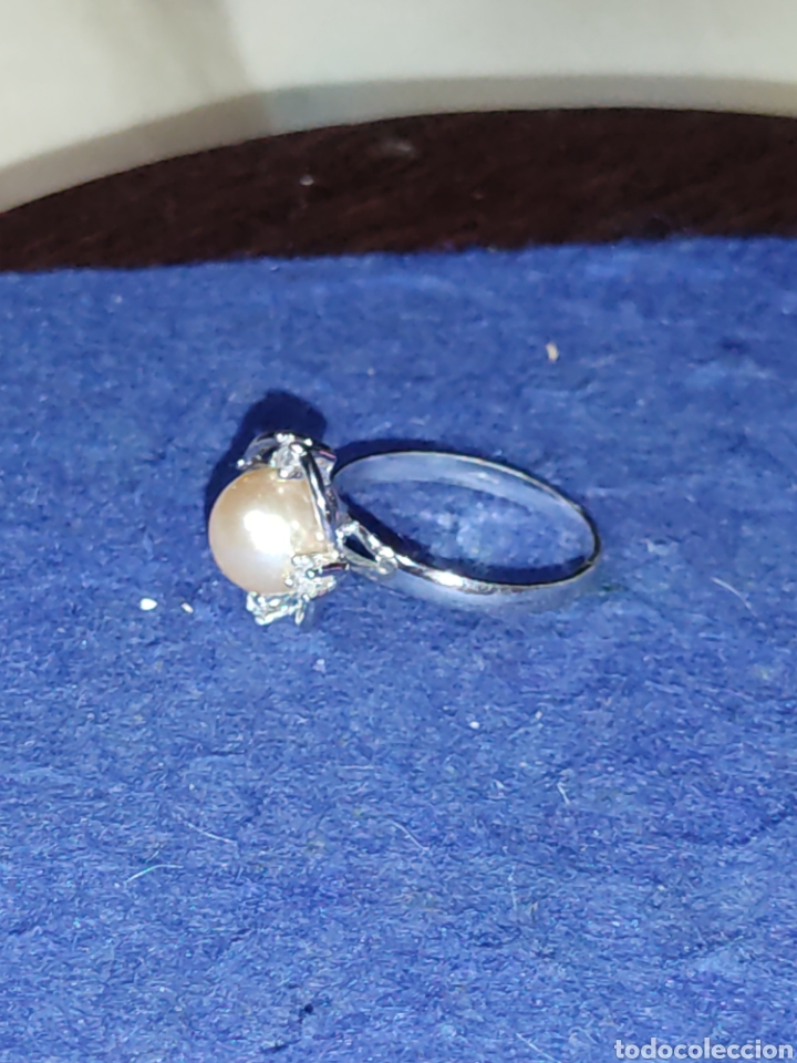 Joyeria: Anillo con perla y circonitas o cristalinos. - Foto 4