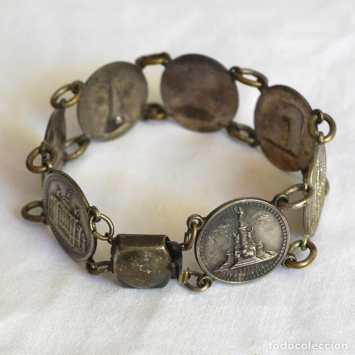 Joyeria: Pulsera en metal plateado, relieves de monumentos franceses - Foto 1