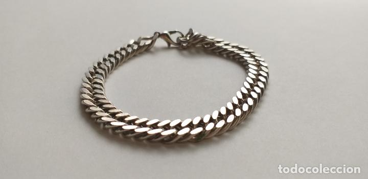 Joyeria: Pulsera plateada. Cadena de eslabones. 16 cm de largo. - Foto 2