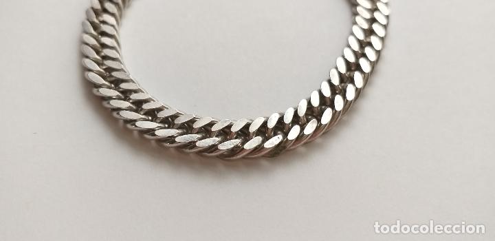 Joyeria: Pulsera plateada. Cadena de eslabones. 16 cm de largo. - Foto 3