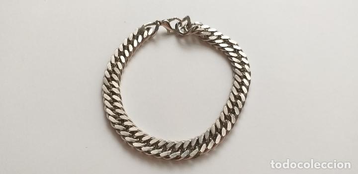 Joyeria: Pulsera plateada. Cadena de eslabones. 16 cm de largo. - Foto 1