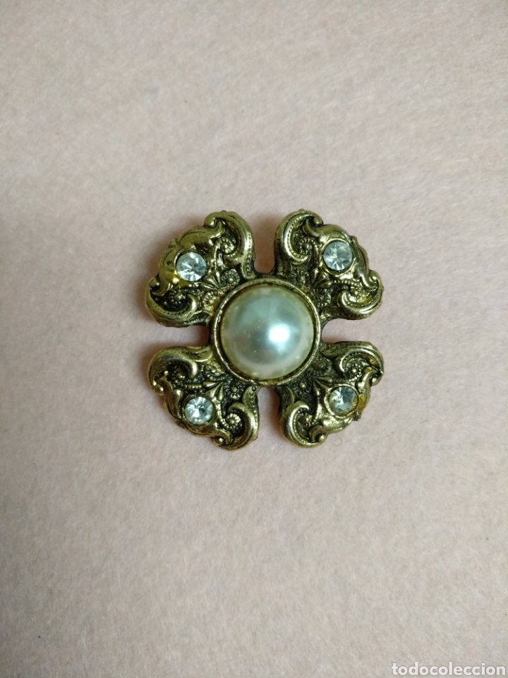 Joyeria: Broche Dorado con piedras y perla - Foto 1