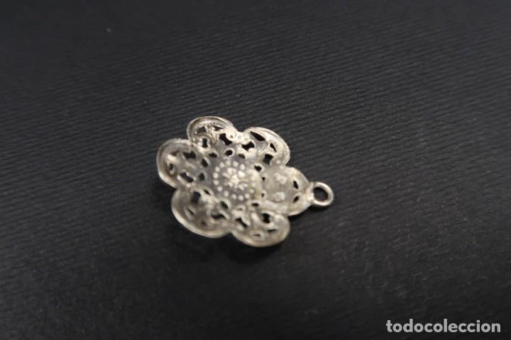 Joyeria: Antiguo Colgante de Metal - Foto 4