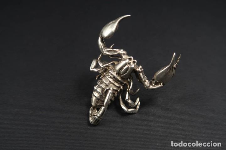 Joyeria: Antiguo Anillo Escorpi&oacute;n de Plata - Foto 2