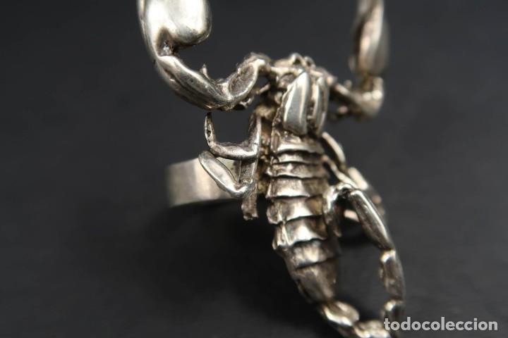 Joyeria: Antiguo Anillo Escorpi&oacute;n de Plata - Foto 10