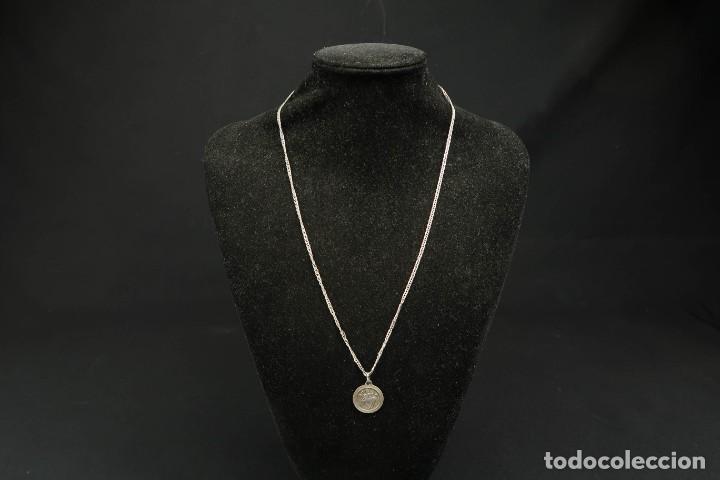 Joyeria: Antiguo Colgante con Cadena de Plata - Foto 2