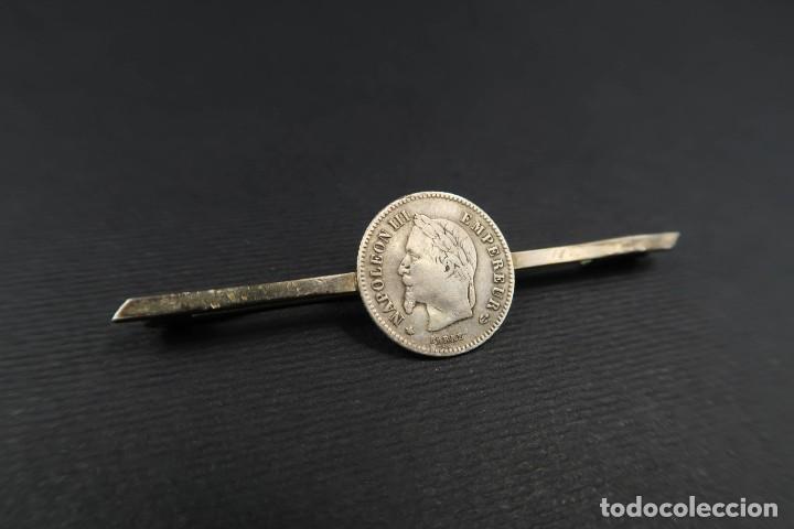 Joyeria: Antiguo Broche de Plata Moneda Francesa 20 c&eacute;ntimos 1867 - Foto 2