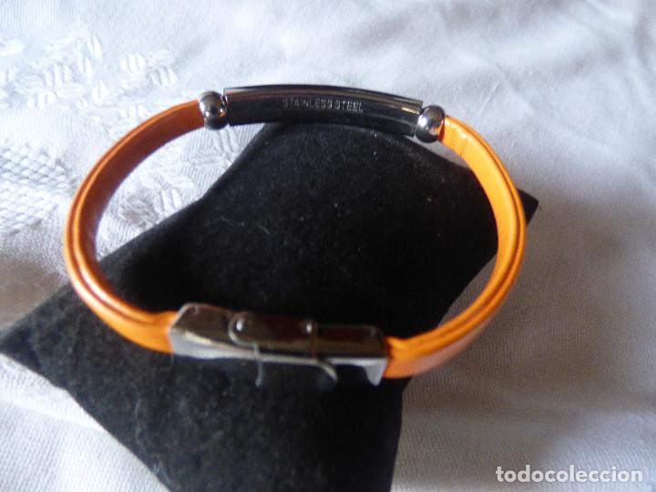 Joyeria: Pulsera ,simil piel y acero - Foto 2