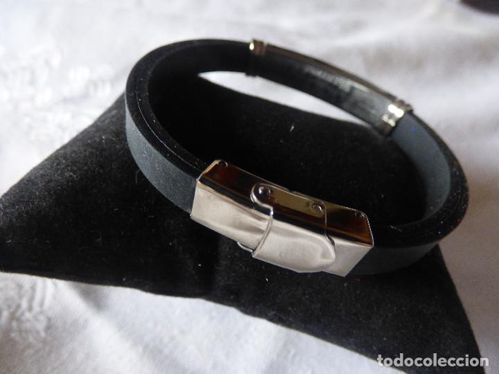 Joyeria: Pulsera ,caucho y acero - Foto 2