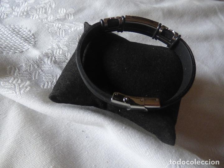 Joyeria: Pulsera ,caucho y acero - Foto 2