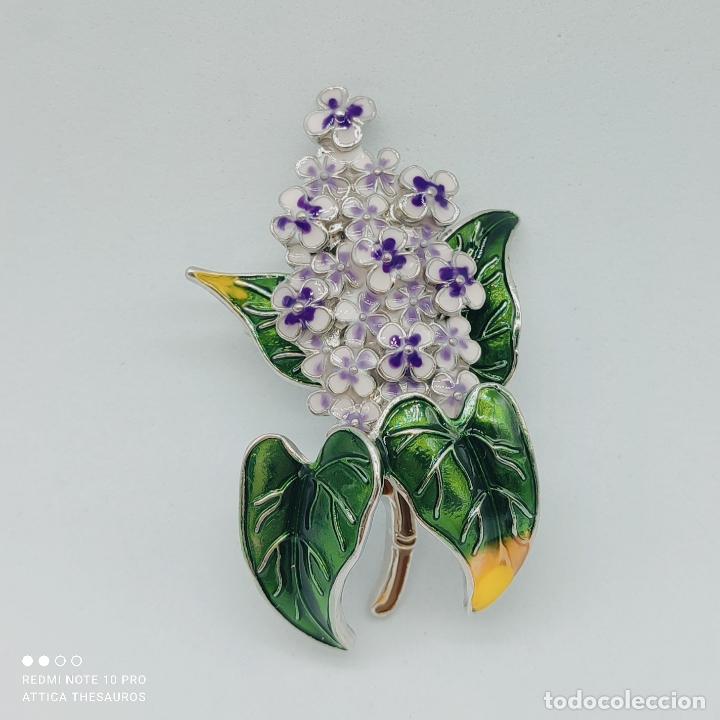 bello broche de ramo de violetas con acabados e - Buy Antique brooches on  todocoleccion