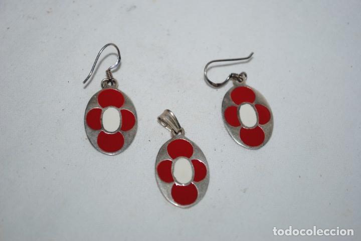 Joyeria: LOTE DE COLGANTE Y PENDIENTES DE PLATA . - Foto 1