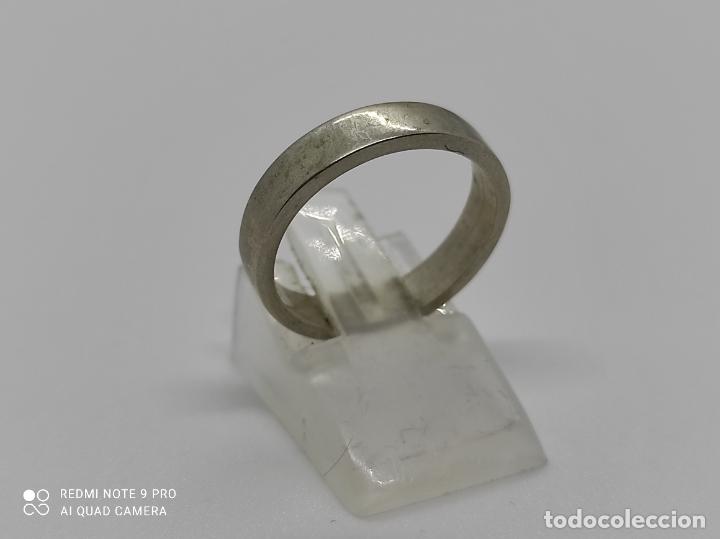Joyeria: Antiguo anillo tipo alianza. - Foto 3