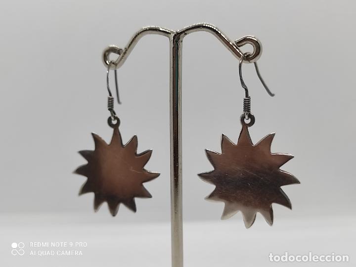 Joyeria: Preciosos pendientes antiguo en plata de ley contrastada con forma de sol. - Foto 3